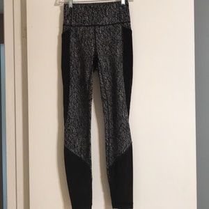 Like new LULULEMON leggings